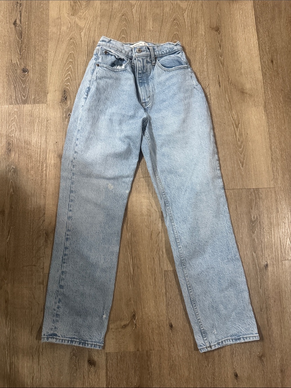 Abercrombie & Fitch Light Blue 90’s straight curve love size 26/2
